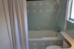 sabo-2nd-floor-bathroom-3